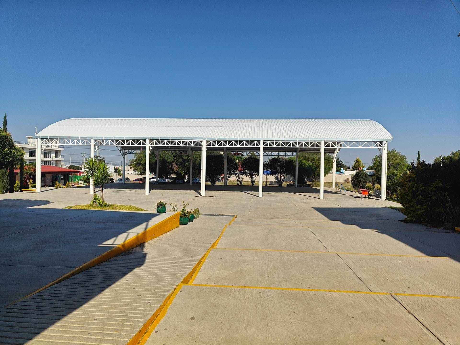Espacio techado exterior